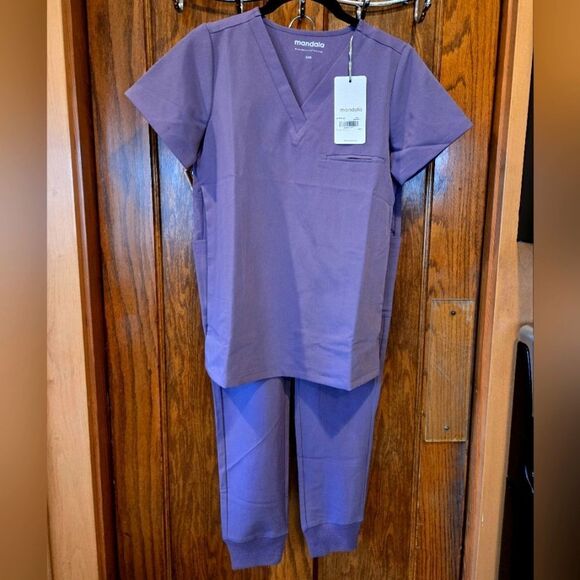 Mandala Scrub Set Dewberry XXS NWT - Picture 9 of 11